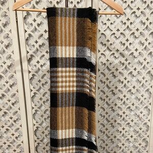 ModCloth Oversized Plaid Blanket Scarf Wrap 60x108 Camel Black White
